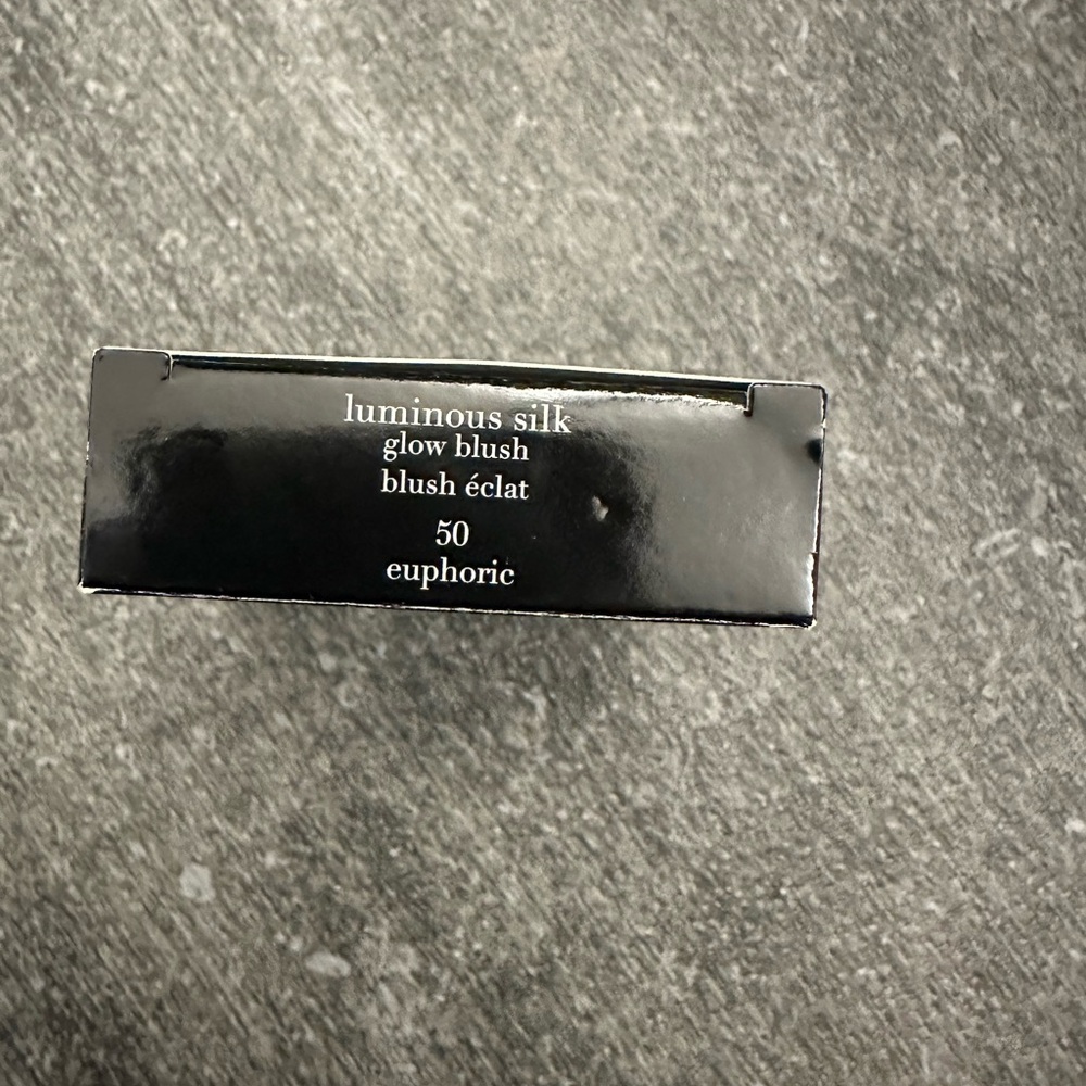 NWT- Giorgio Armani Luminous Silk Glow Blush in Shade 50 Euphoric - Picture 4 of 4